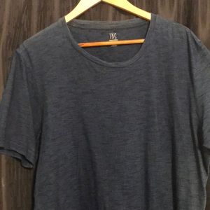 International concepts T-shirt